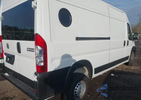 2025 Ram Promaster 2500 Tradesman High Roof 159 Wb W/Pass Seat z USA, uszkodzony, nr VIN 3C6LRVDGXSE552498